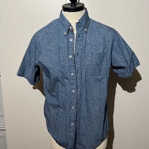 Brooks Brothers S/S casual button down shirt. Blue. Large.